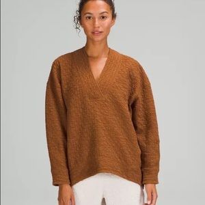 Lululemon Rippled V-neck Pullover